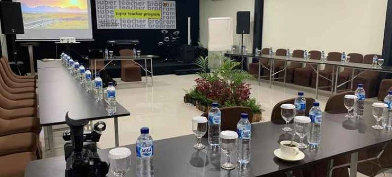 Wise Hotel Tomohon图片