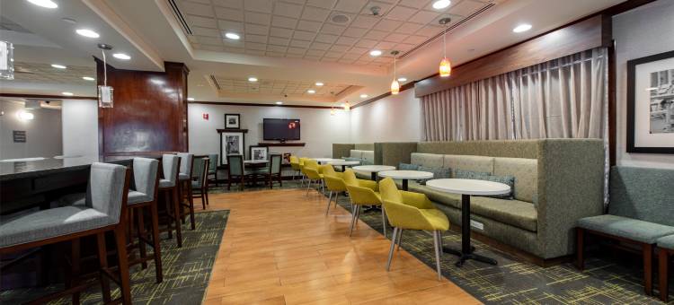 纽波特纽斯约克镇欢朋酒店(Hampton Inn Newport News-Yorktown)图片