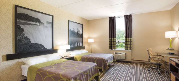 普拉茨堡速8酒店(Super 8 by Wyndham Plattsburgh)图片