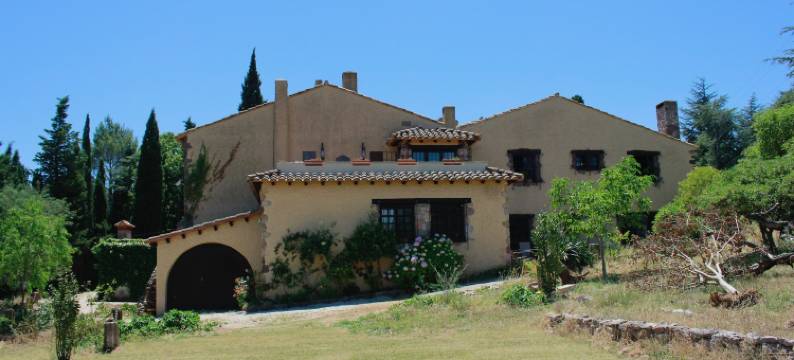 Mimosa农场(Masia Mimosa Completa)图片