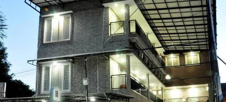格兰德克邦萨里酒店(Grand Kebonsari Guesthouse)图片