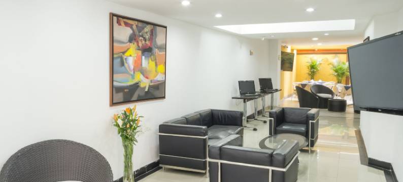 拉菲拉摄政套房酒店(Hotel Regency Suites la Feria)图片