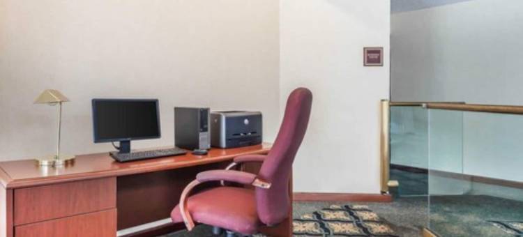 克里夫兰机场舒适酒店(Comfort Inn Cleveland Airport)图片