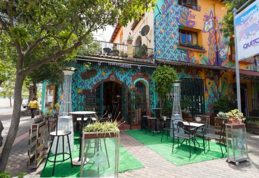 ArtPlaza Hotel Overview