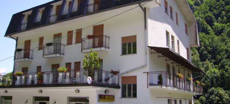 里贾纳酒店(Albergo Ristorante Regina)图片