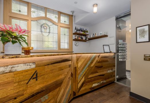 Alto Hotel on BourkeHotel Overview