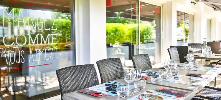 宜必思拉瓦尔瑞莱达穆尔酒店(Ibis Laval le Relais d'Armor)图片