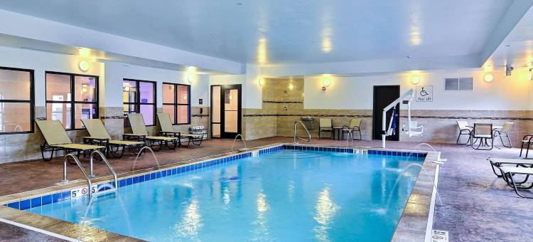 尤宁敦舒适酒店(Comfort Suites Uniontown)图片