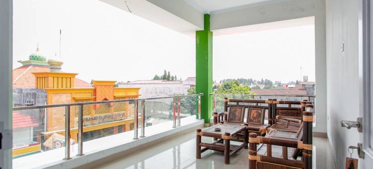 红多兹酒店近日惹穆罕默迪耶大学(RedDoorz Near Universitas Muhammadiyah Yogyakarta)图片