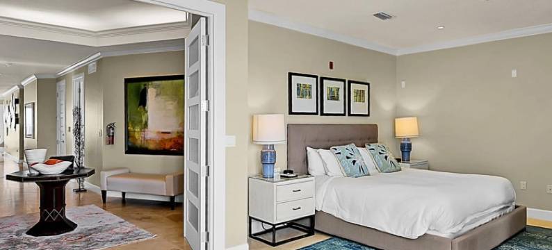 豪华顶层公寓带360度海景(Luxury Penthouse Condo With 360 Oceanviews)图片