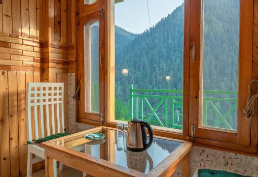 Moustache Shoja, Jibhi Hotel Overview