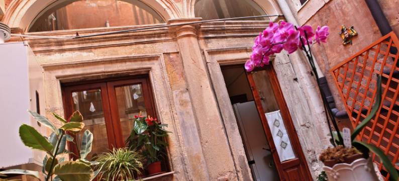 阿杜欧姆酒店(Al Duomo Inn)图片