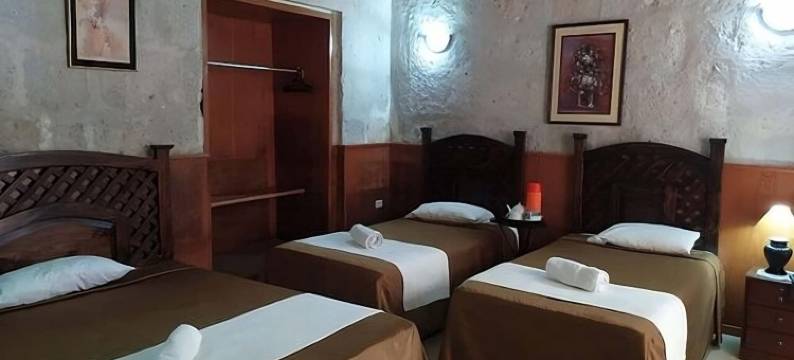 酒店拉泊萨达尔索尔(Hostal la Posada Del Sol)图片