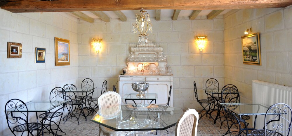 Logis Demeure de la Vignole Over view