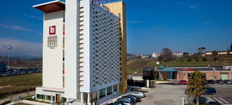 冲刺商务酒店(Breaking Business Hotel)图片