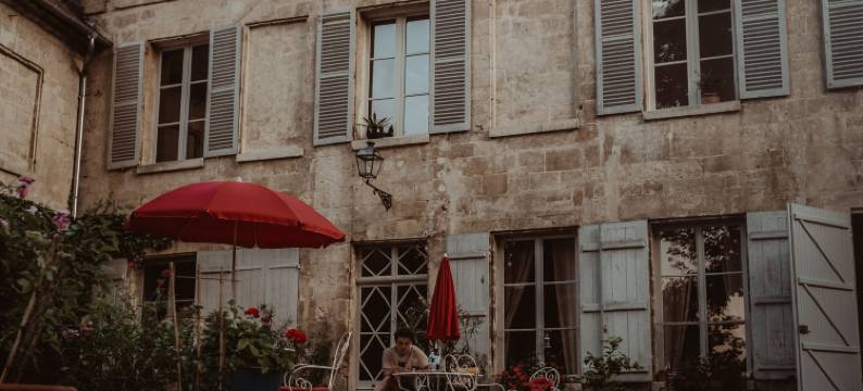 拉丰坦拉辛酒店(La Fontaine Racine)图片