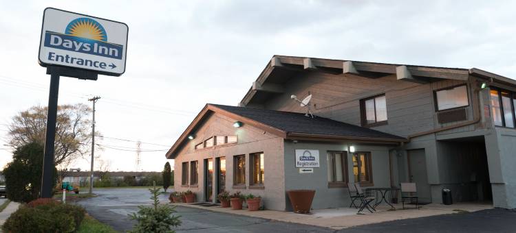 西艾利斯-密尔沃基戴斯酒店(Days Inn by Wyndham West Allis/Milwaukee)图片