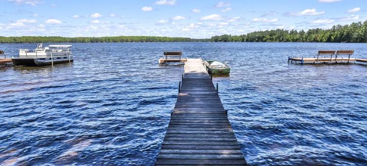 Cedar Lodge: Lakefront Cabin - Wi-Fi, Free Firewood, Generator, No Cleaning Fee!图片