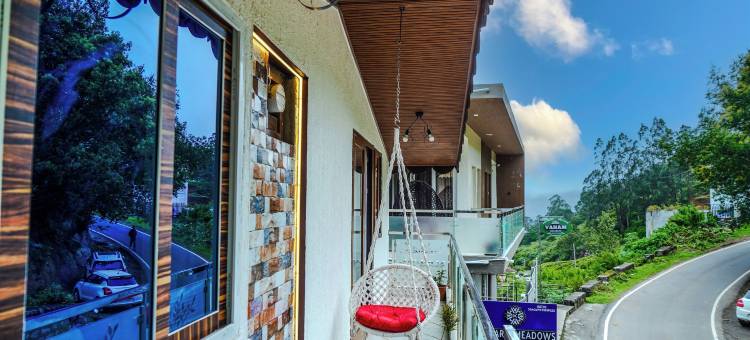 勒卡拉杰草地(Le Karaj Meadows)图片