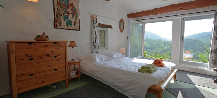 Villa in Pyrenees with Stunning Mountain Views图片