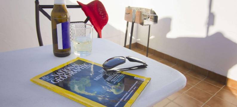 Holiday Home in Laroya with Pool & BBQ图片