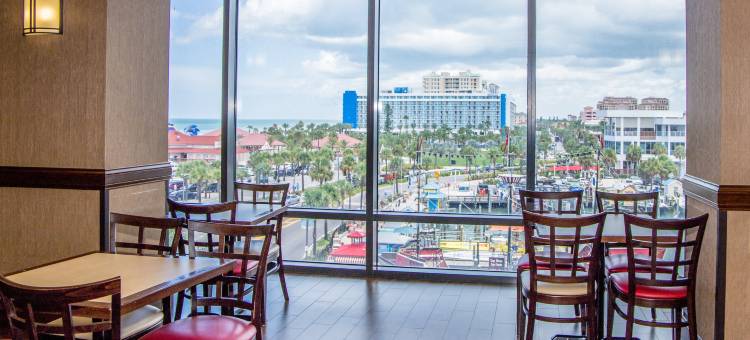 克利尔沃特海滩60号码头酒店(Pier House 60 Clearwater Beach Marina Hotel)图片