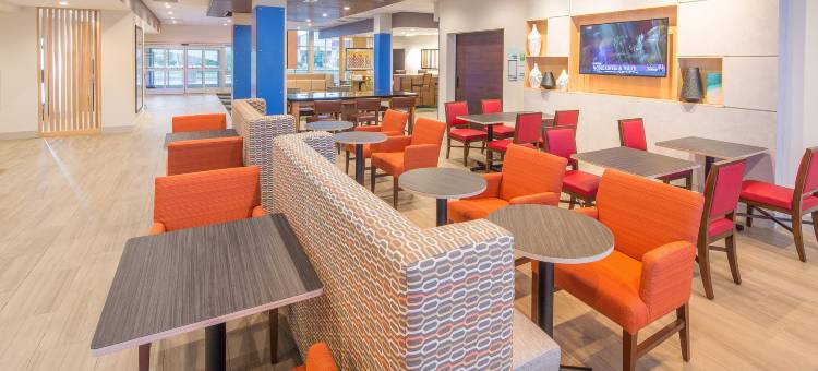 印第安纳波利斯西北-怀特镇智选假日套房酒店(Holiday Inn Express & Suites Indianapolis NW - Zionsville)图片