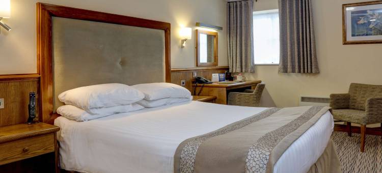 Best Western Plus Pastures Hotel图片