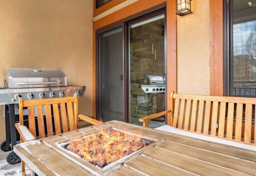 Cloud 9 by AvantStay Located at the Base of Vail Ski Resort w Community Pool Hot Tub Hotel Overview