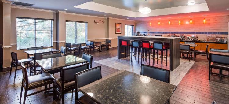 Best Western Airport Inn  Suites图片