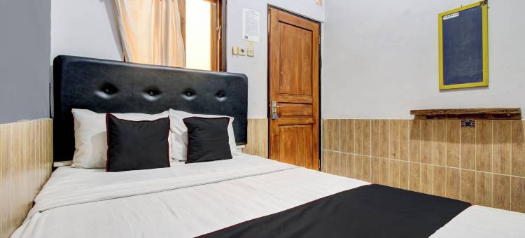 OYO 94881 格里亚巴罗卡伊斯兰旅馆(OYO 94881 Griya Barokah Syariah)图片