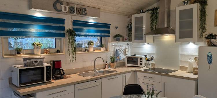 圣莱热树林旁的漂亮小木屋(Nice Chalet by the Woods in Saint-Léger)图片