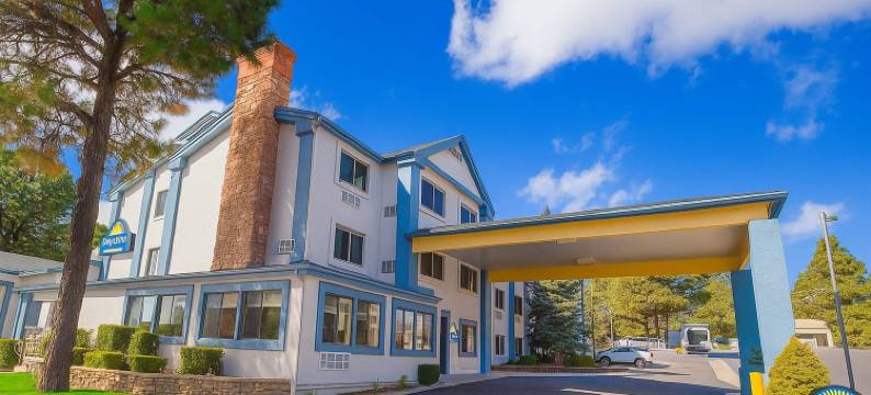 费拉格尔斯塔夫东戴斯套房酒店(Days Inn & Suites by Wyndham East Flagstaff)图片