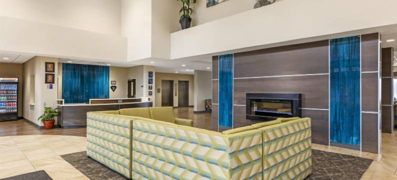 森特拉利亚贝斯特韦斯特优质酒店及套房(Best Western Plus Centralia Hotel  Suites)图片