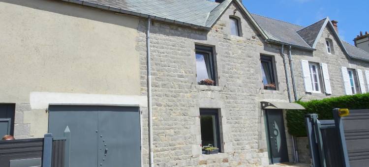 Stone House in Bricqueville near Sandy Beach图片