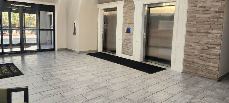 加尔维斯顿西海堤戴斯套房酒店(Days Inn & Suites by Wyndham Galveston West/Seawall)图片