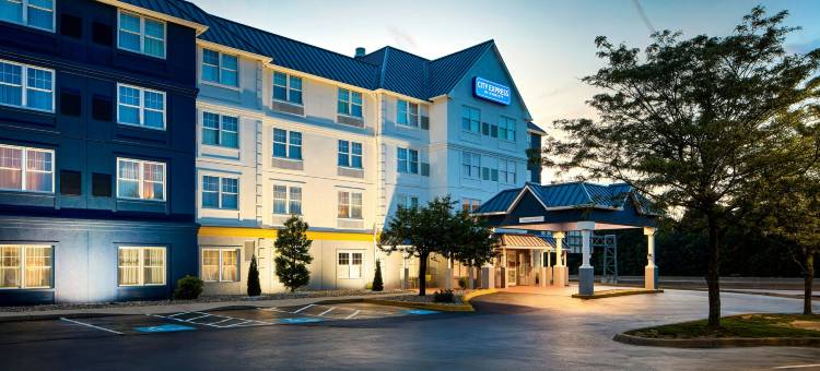 城市快捷路易斯维尔东南酒店 by Marriott(City Express by Marriott Louisville Southeast)图片