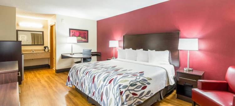 克拉克斯维尔红顶酒店(Red Roof Inn Clarksville)图片