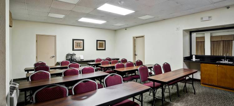 诺克斯维尔机场欢朋旅馆(Hampton Inn Knoxville-Airport)图片