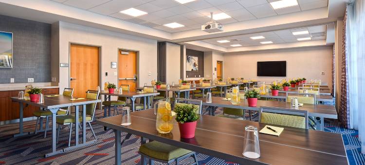 希尔顿旗下拉斯维加斯会议中心Home2 Suites酒店(Home2 Suites by Hilton Las Vegas Convention Center)图片