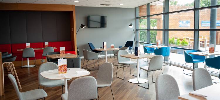 福克斯通海峡隧道智选假日酒店(Holiday Inn Express Folkestone - Channel Tunnel)图片