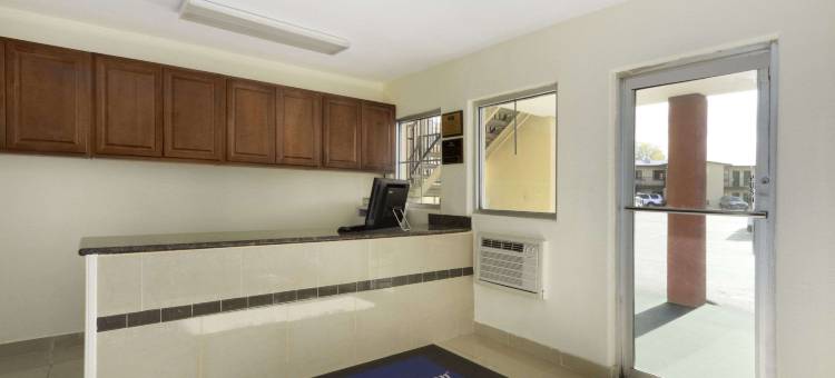 费拉格尔斯塔夫大学西温德姆豪生酒店(Howard Johnson by Wyndham Flagstaff University West)图片