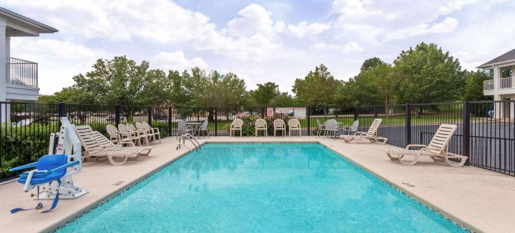 佛罗伦萨-马斯尔肖尔斯呗盟套房酒店(Baymont by Wyndham Florence/Muscle Shoals)图片