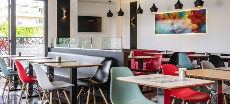 宜必思戛纳穆昂萨尔图酒店(Ibis Cannes Mouans-Sartoux)图片