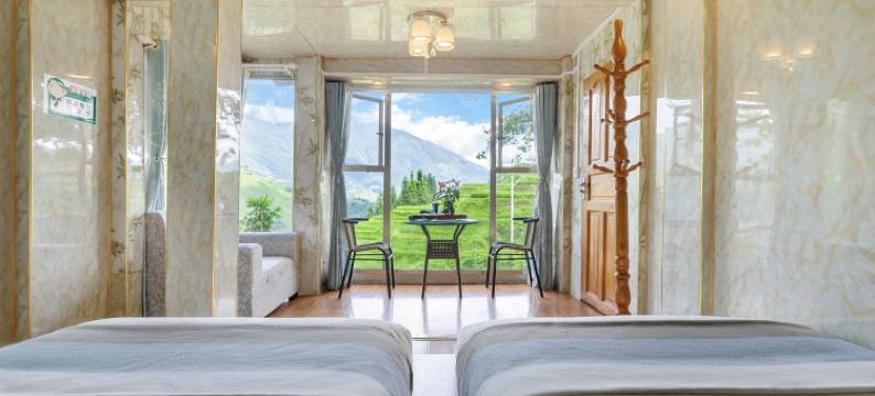 枫叶荻花秋瑟瑟公寓(和大线分店)图片