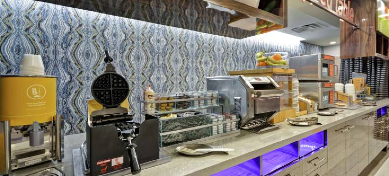 KCI机场希尔顿惠庭酒店(Home2 Suites by Hilton - Kansas City Airport)图片