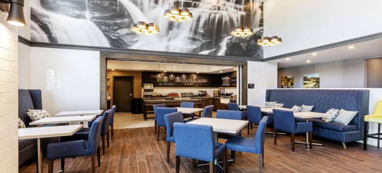 魁北克市博波特希尔顿欢朋酒店(Hampton Inn & Suites by Hilton Quebec City Beauport)图片