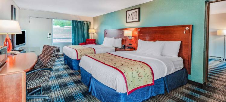 圣伊尼亚斯湖滨戴斯套房酒店(Days Inn & Suites by Wyndham St. Ignace Lakefront)图片