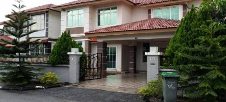 鲁瓦度假屋(The Louvre Moslim Homestay Sungai Petani)图片