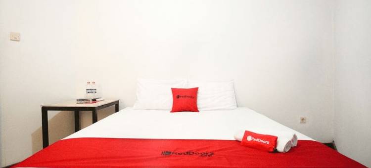 红多兹酒店-近阿贝普拉购物中心(RedDoorz Near Mal Abepura)图片
